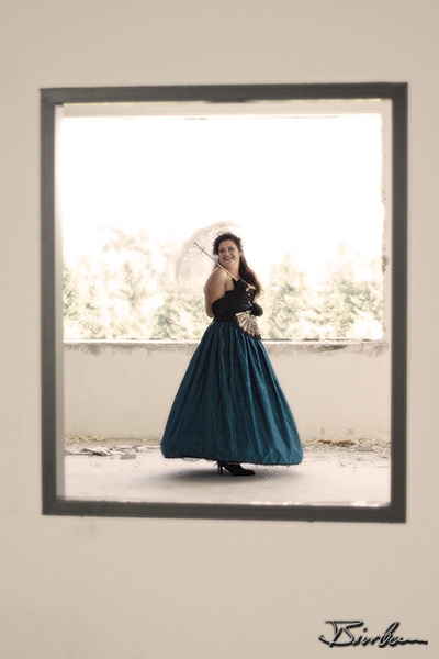 AKTeure_80.jpg - Window to history